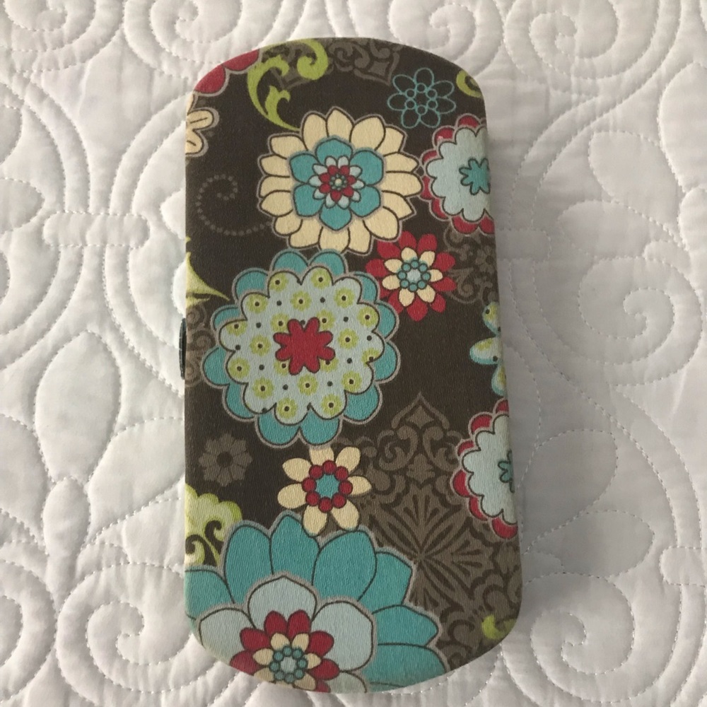 Thirty One, shell wallet